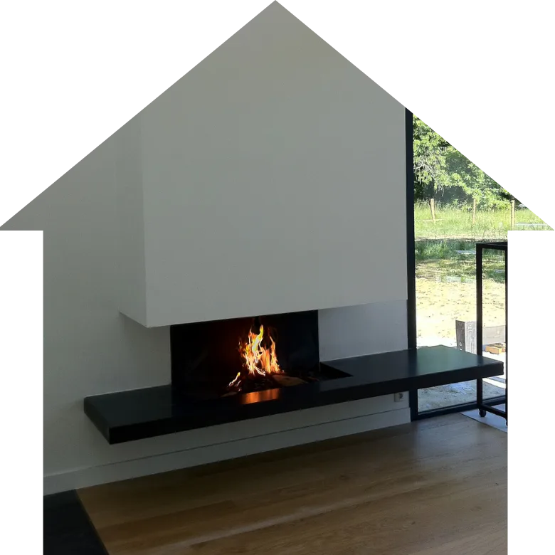 Cheminée moderne à foyer encastré par Côté Cheminées