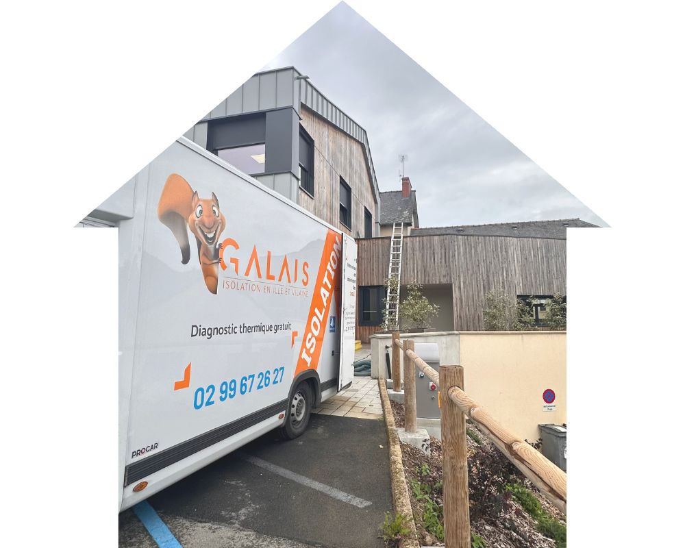 Camion Galais Isolation sur un chantier à Rennes